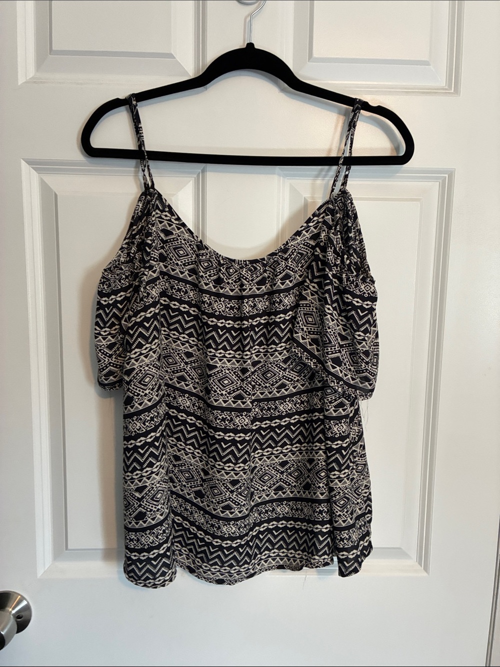 Decree Black & White Geometric Cold-Shoulder Camisole